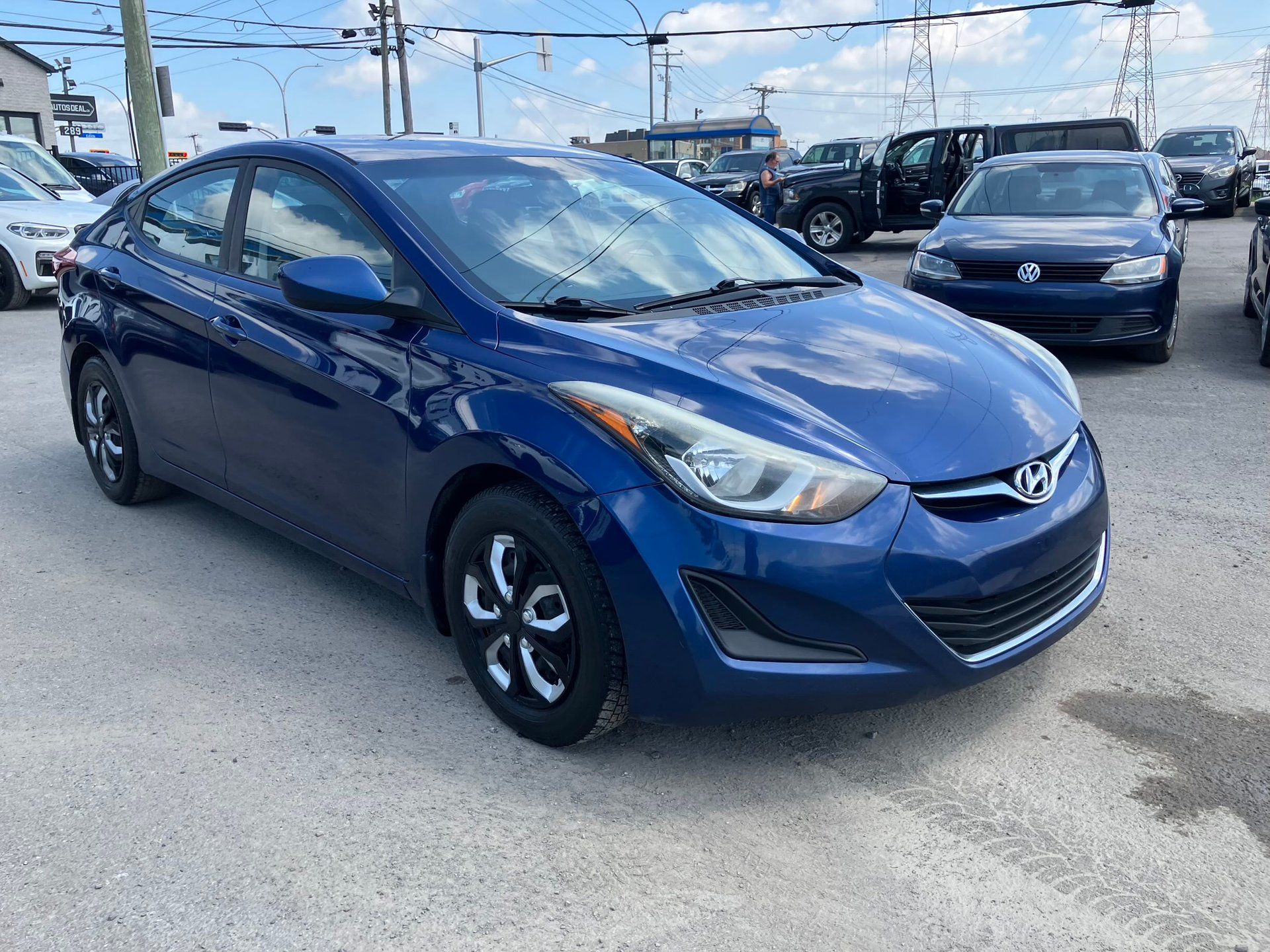Hyundai Elantra 2016 - Thumbnail 3
