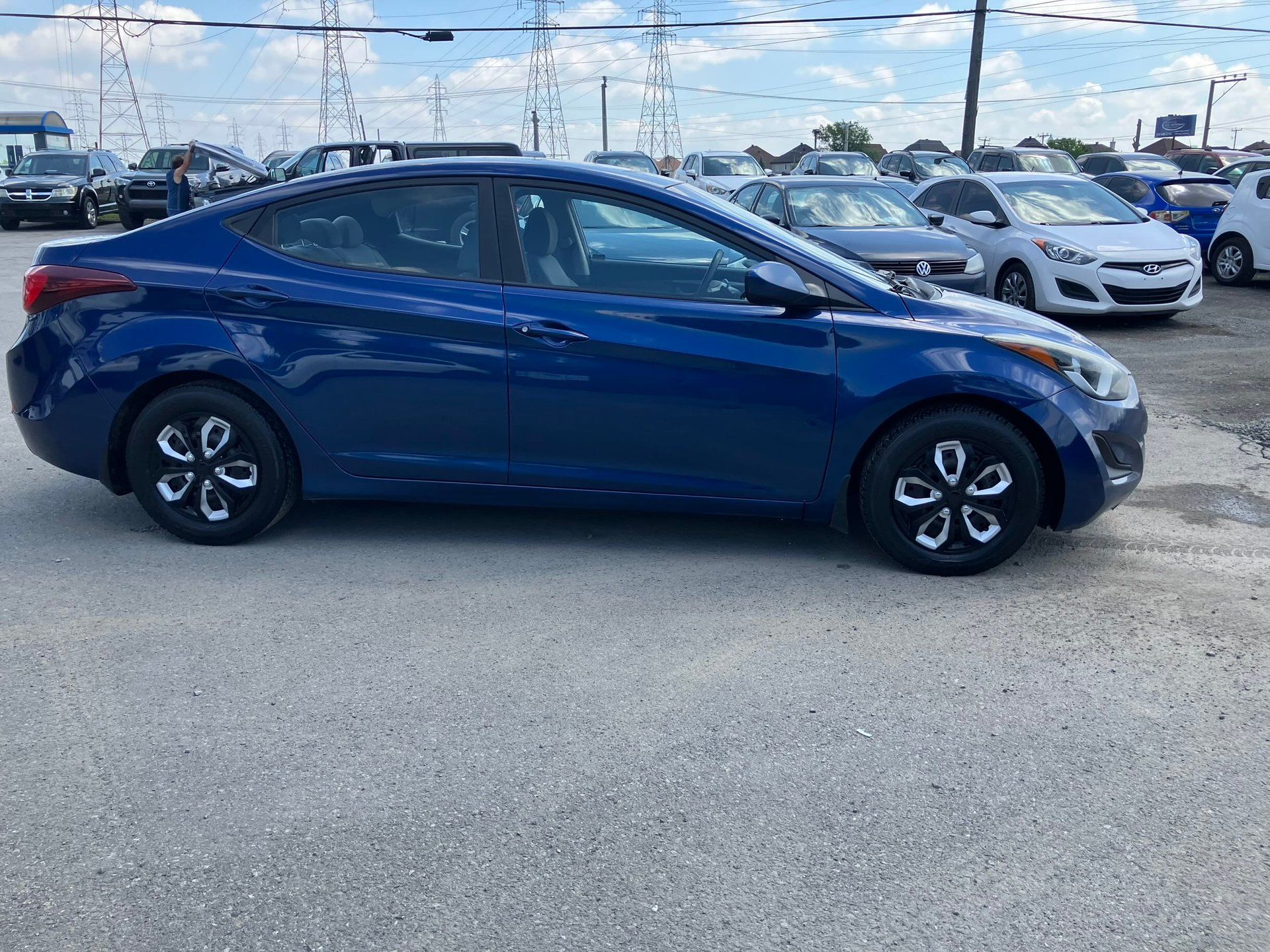 Hyundai Elantra 2016 - Thumbnail 4