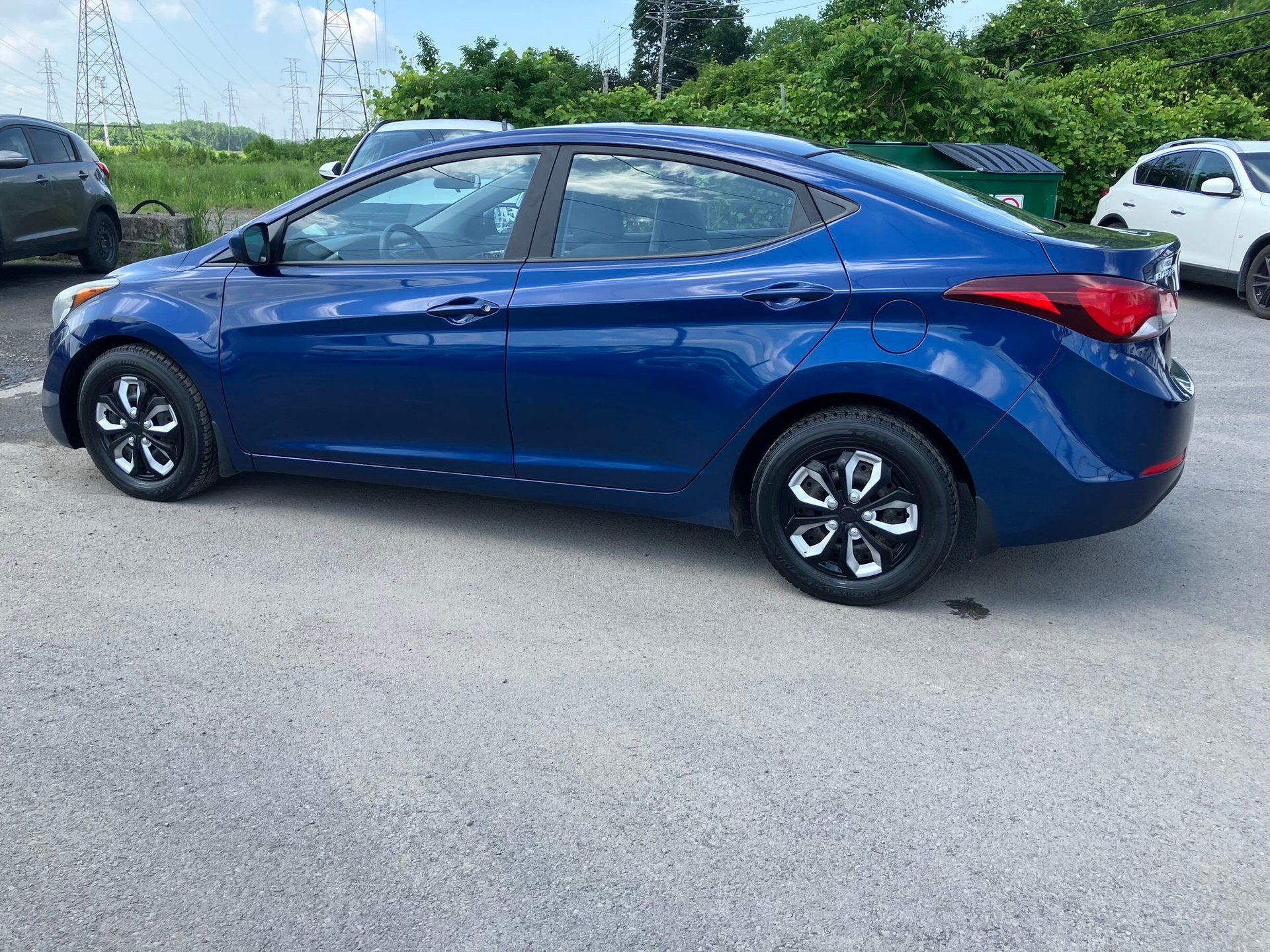 Hyundai Elantra 2016 - Thumbnail 8