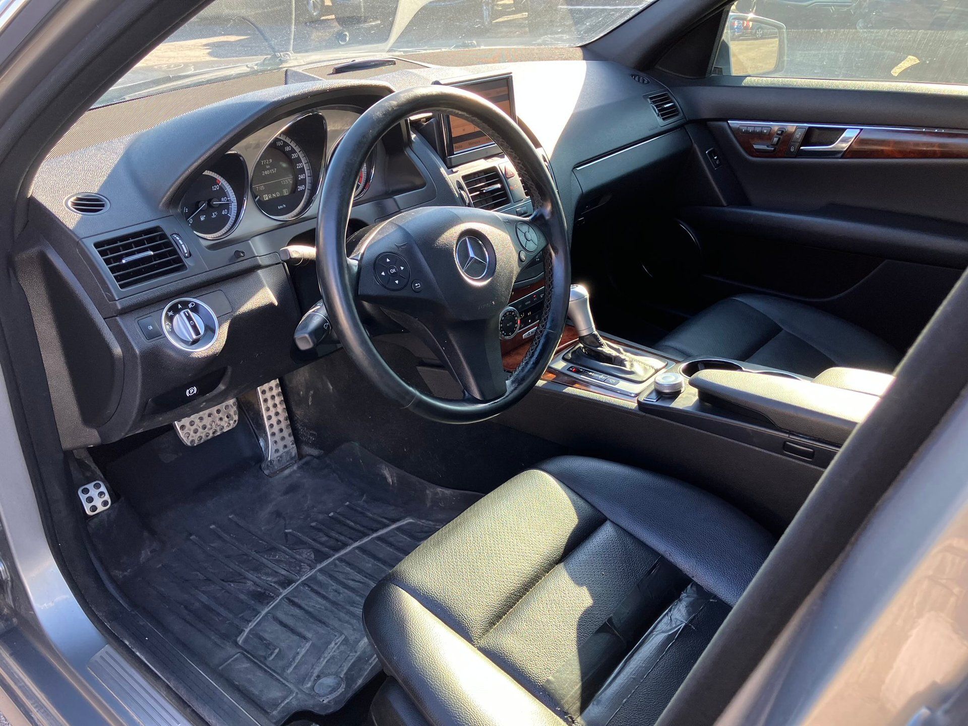 Mercedes-Benz C 350 2011 - Thumbnail 10