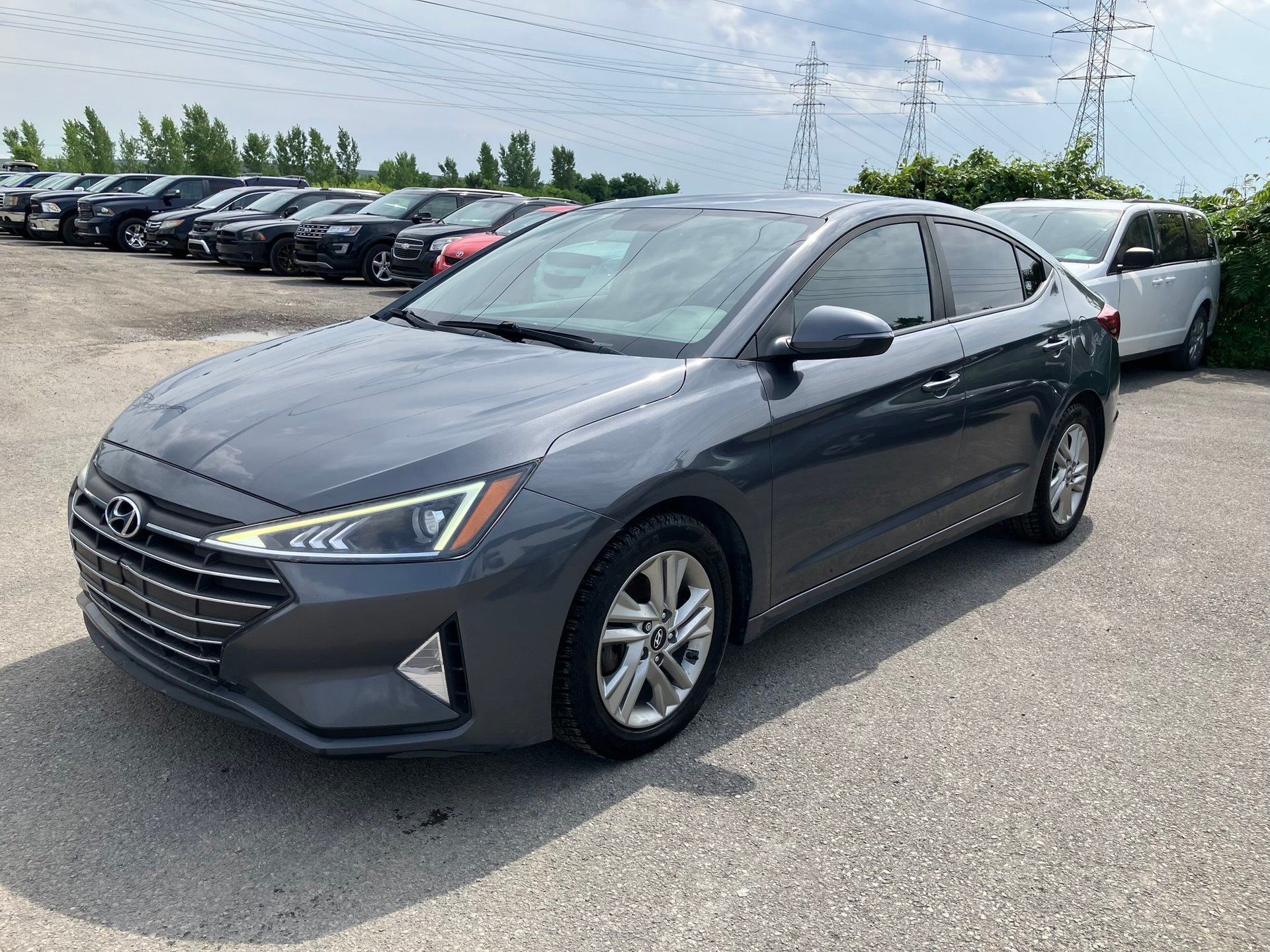 Hyundai Elantra 2020 - Thumbnail 1