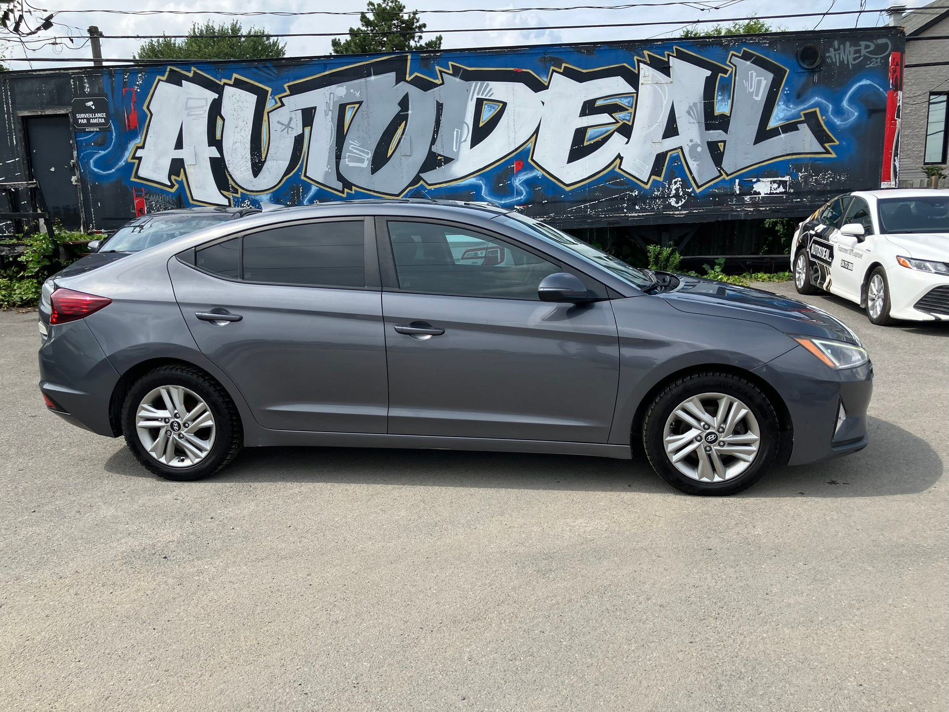 Hyundai Elantra 2020 - Thumbnail 4