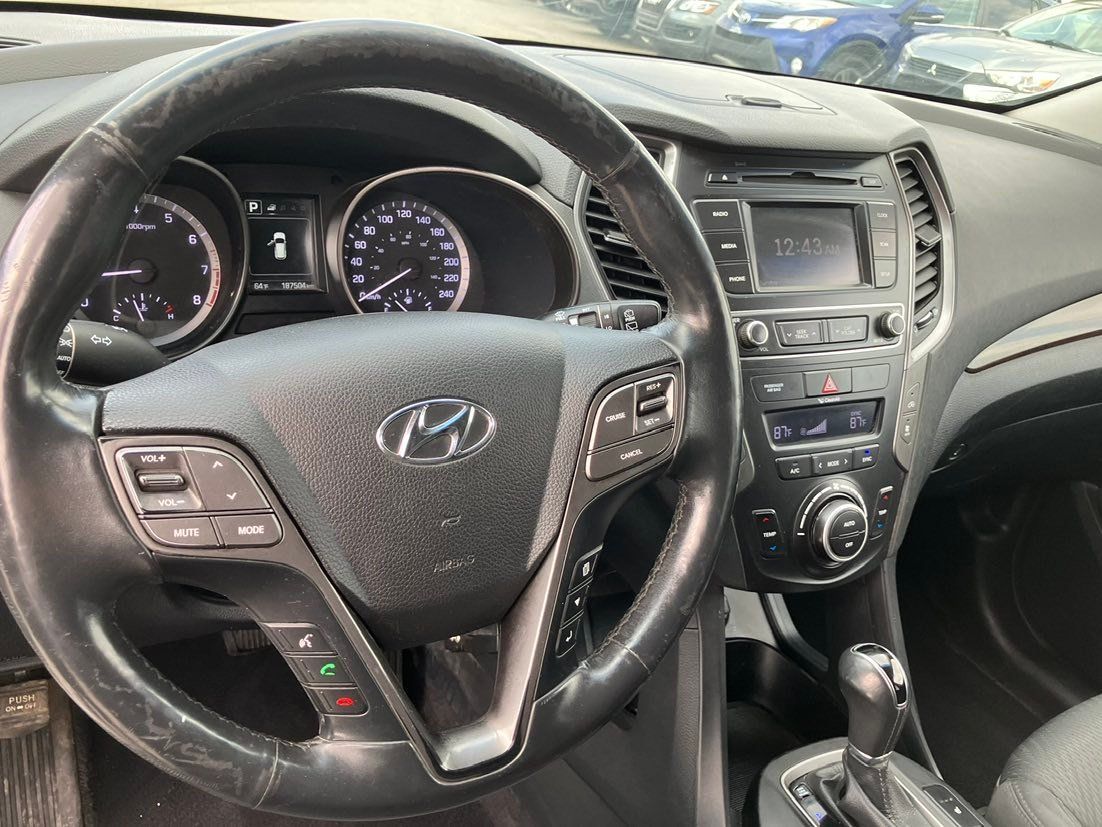 Hyundai Santa Fe XL 2017 - Image 12