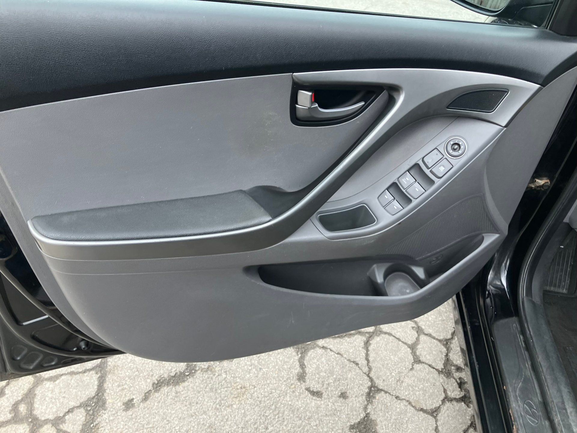 Hyundai Elantra 2013 - Image 10