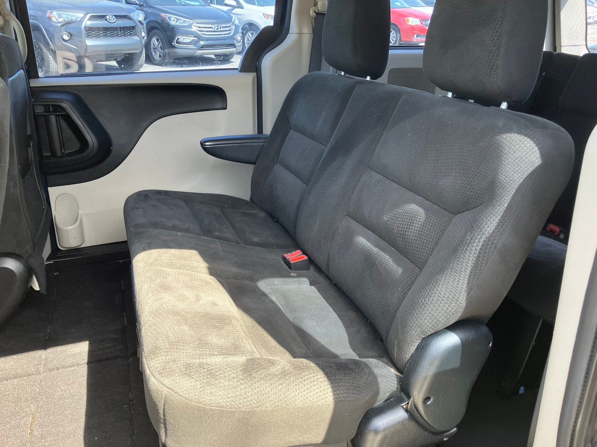 Dodge Grand Caravan 2015 - Image 11