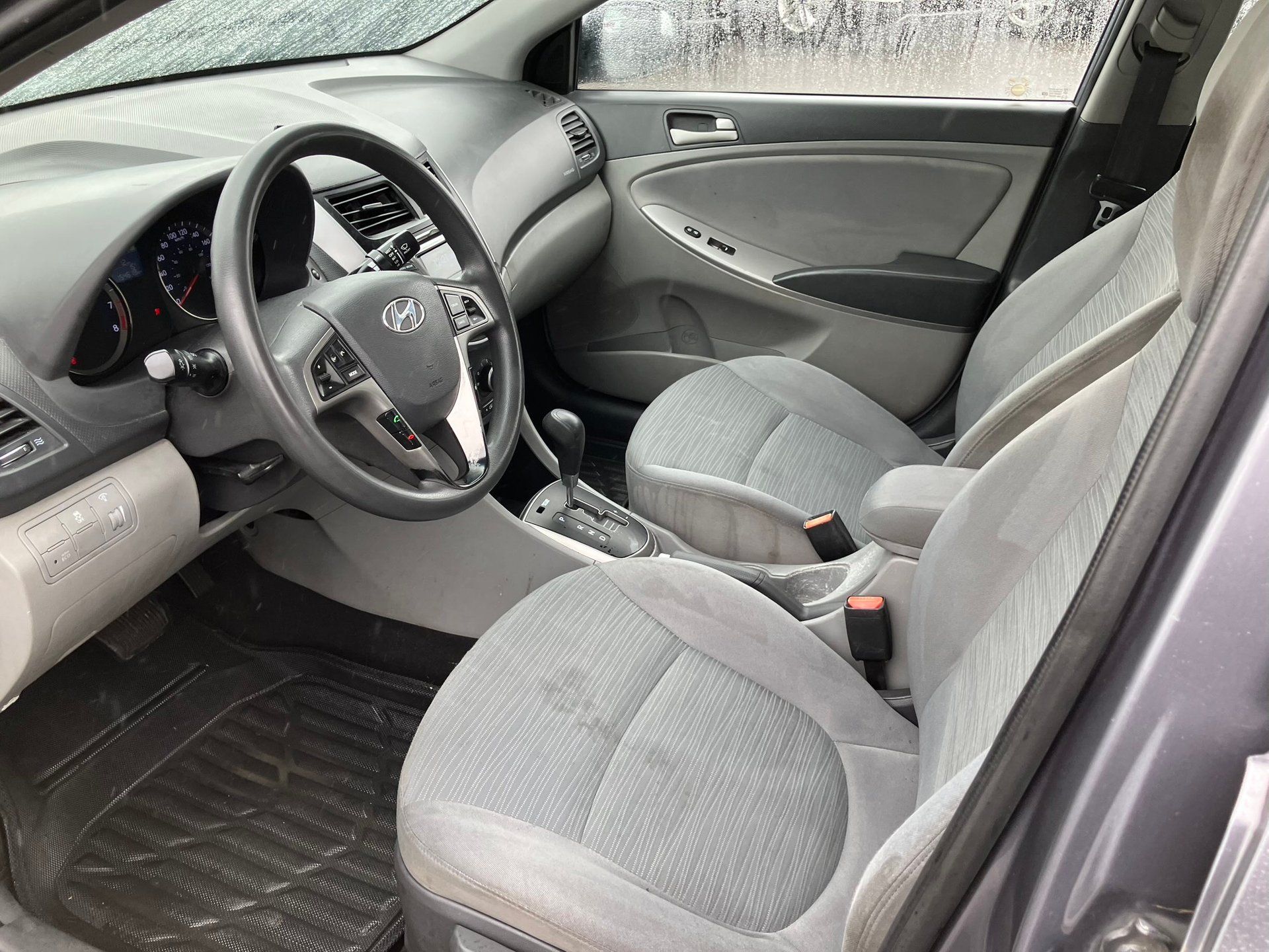 Hyundai Accent 2016 - Image 10