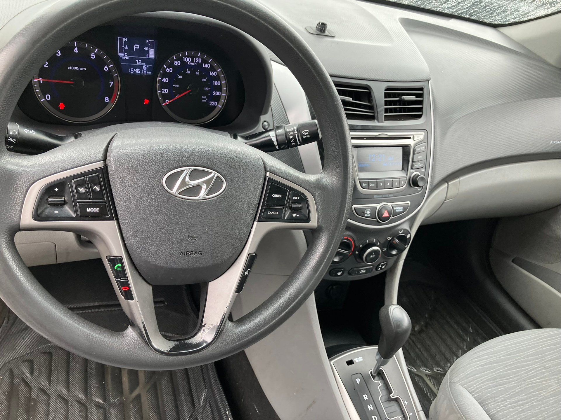 Hyundai Accent 2016 - Image 11