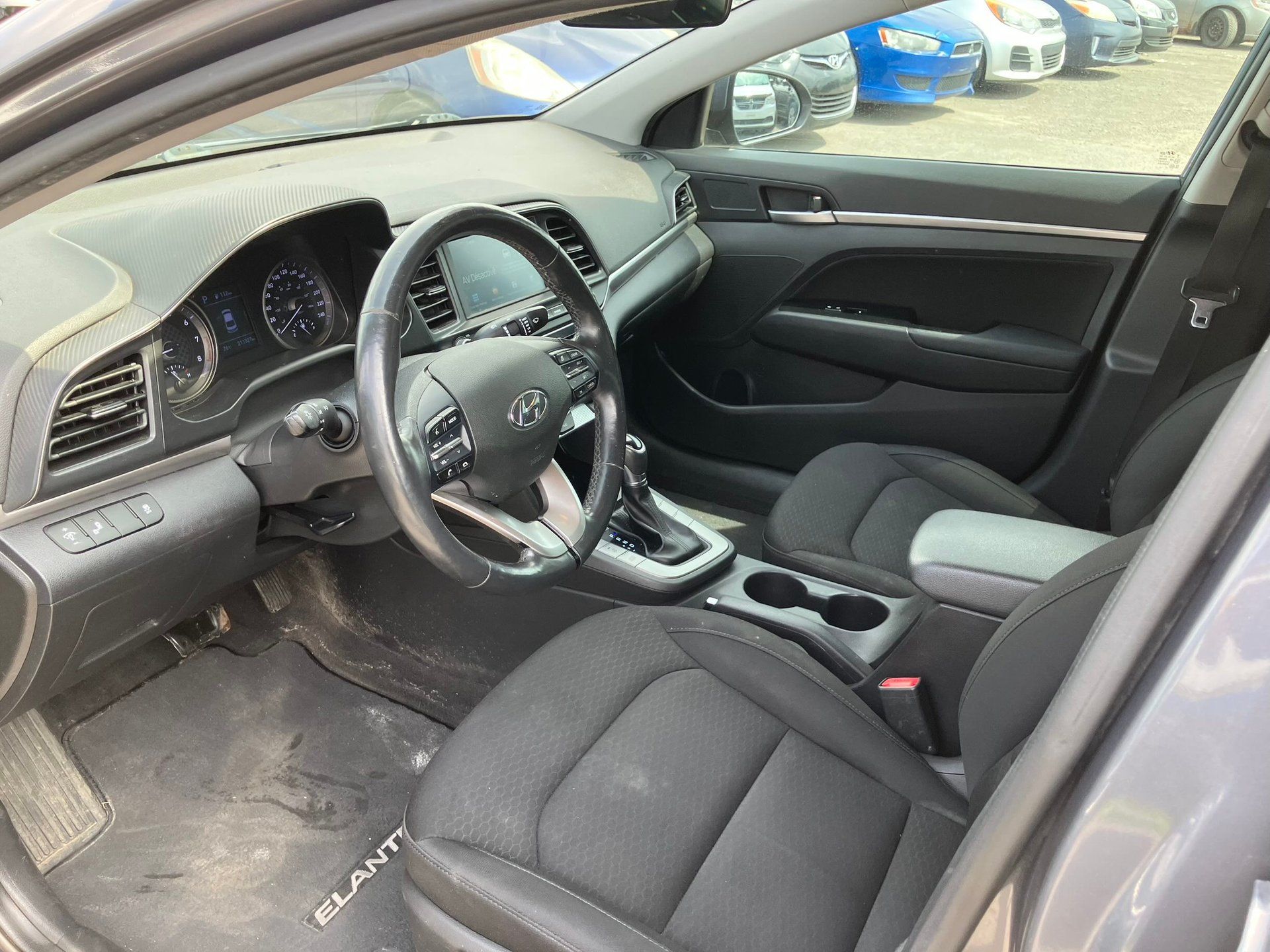 Hyundai Elantra 2020 - Image 10