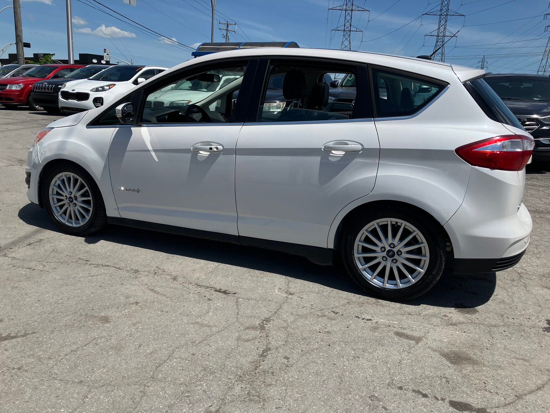 Ford C-Max Hybrid 2016 - Image 8