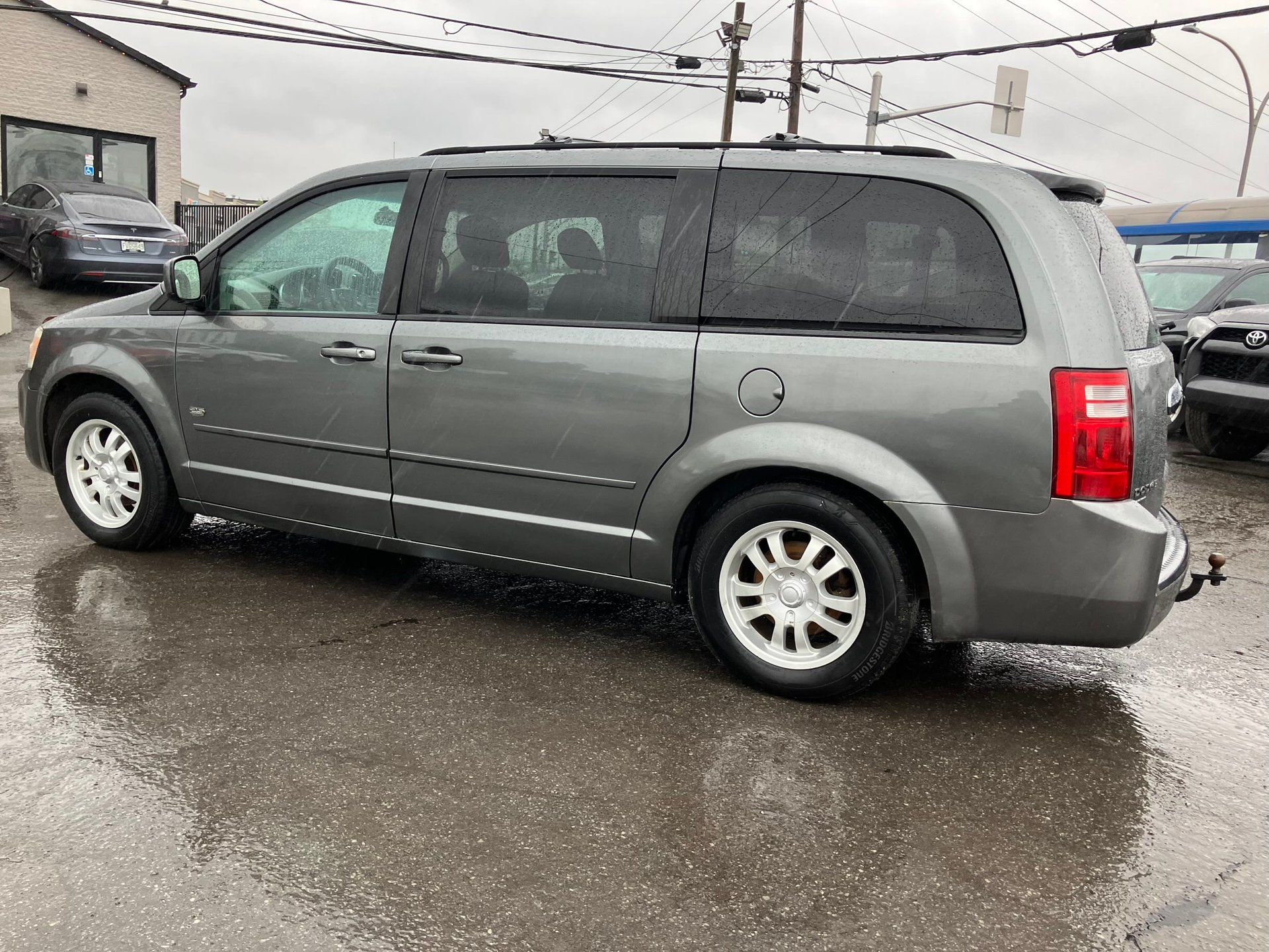 Dodge Grand Caravan 2009 - Image 8