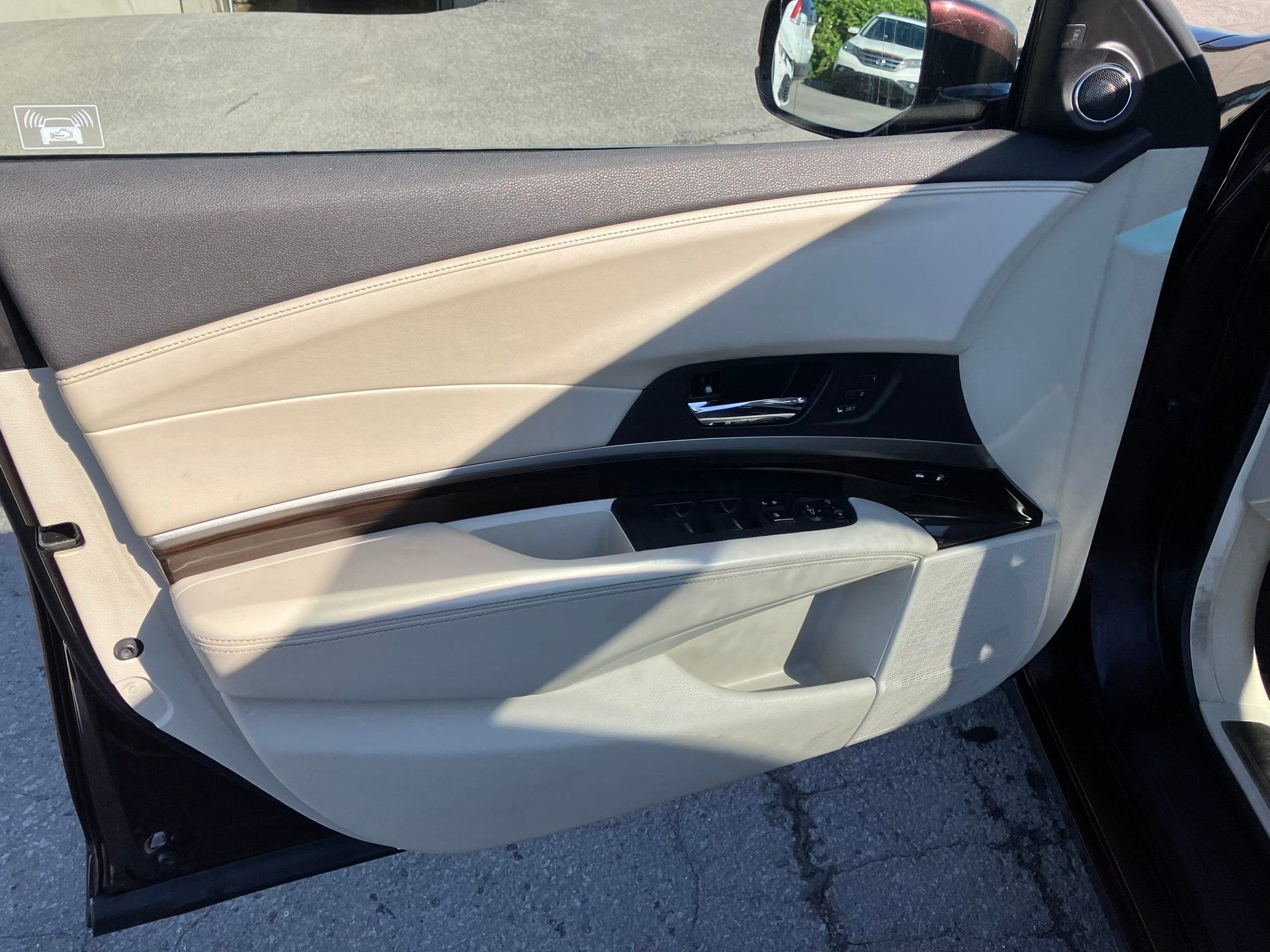 Acura RLX 2014 - Image 11