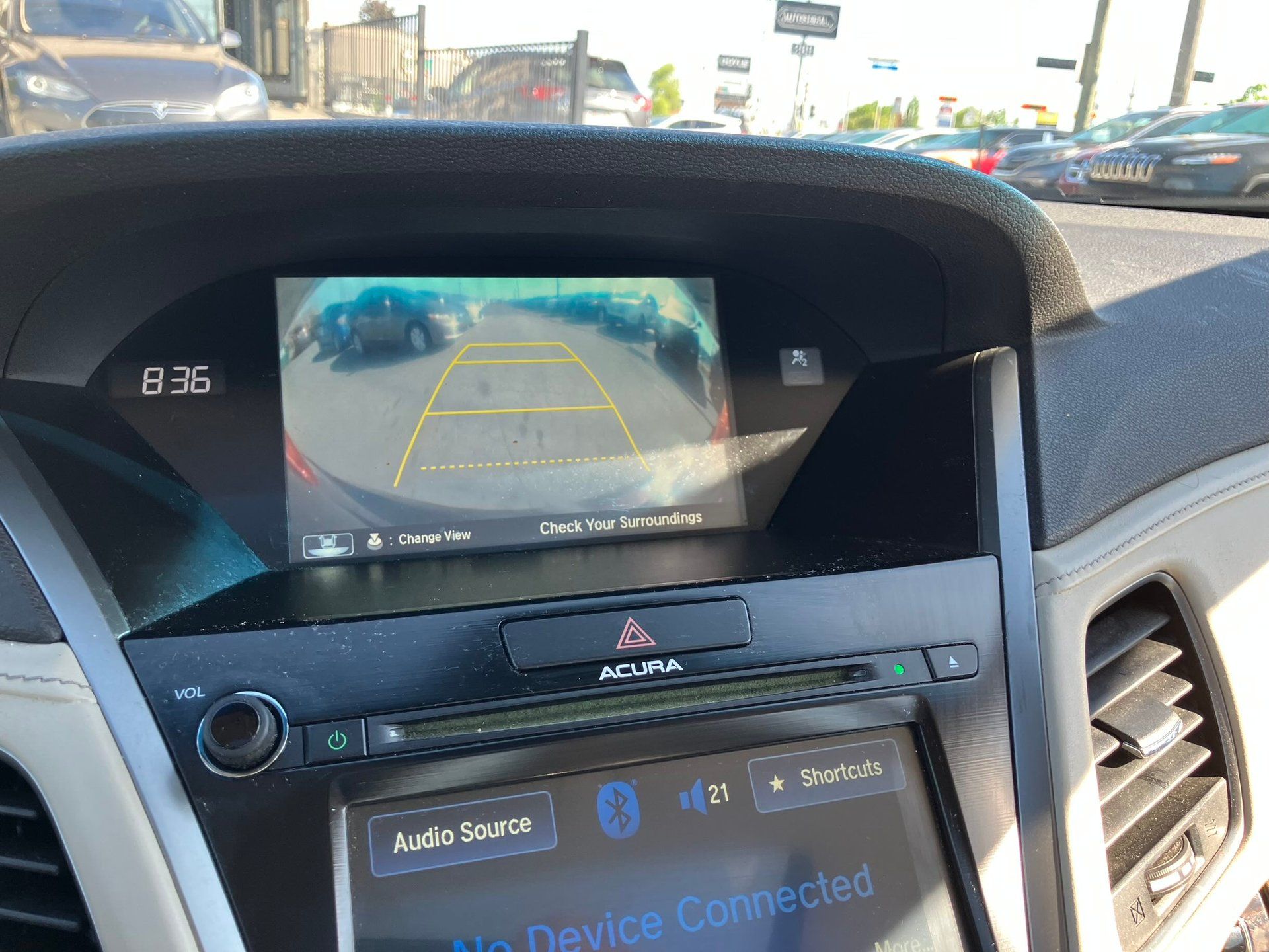 Acura RLX 2014 - Image 16