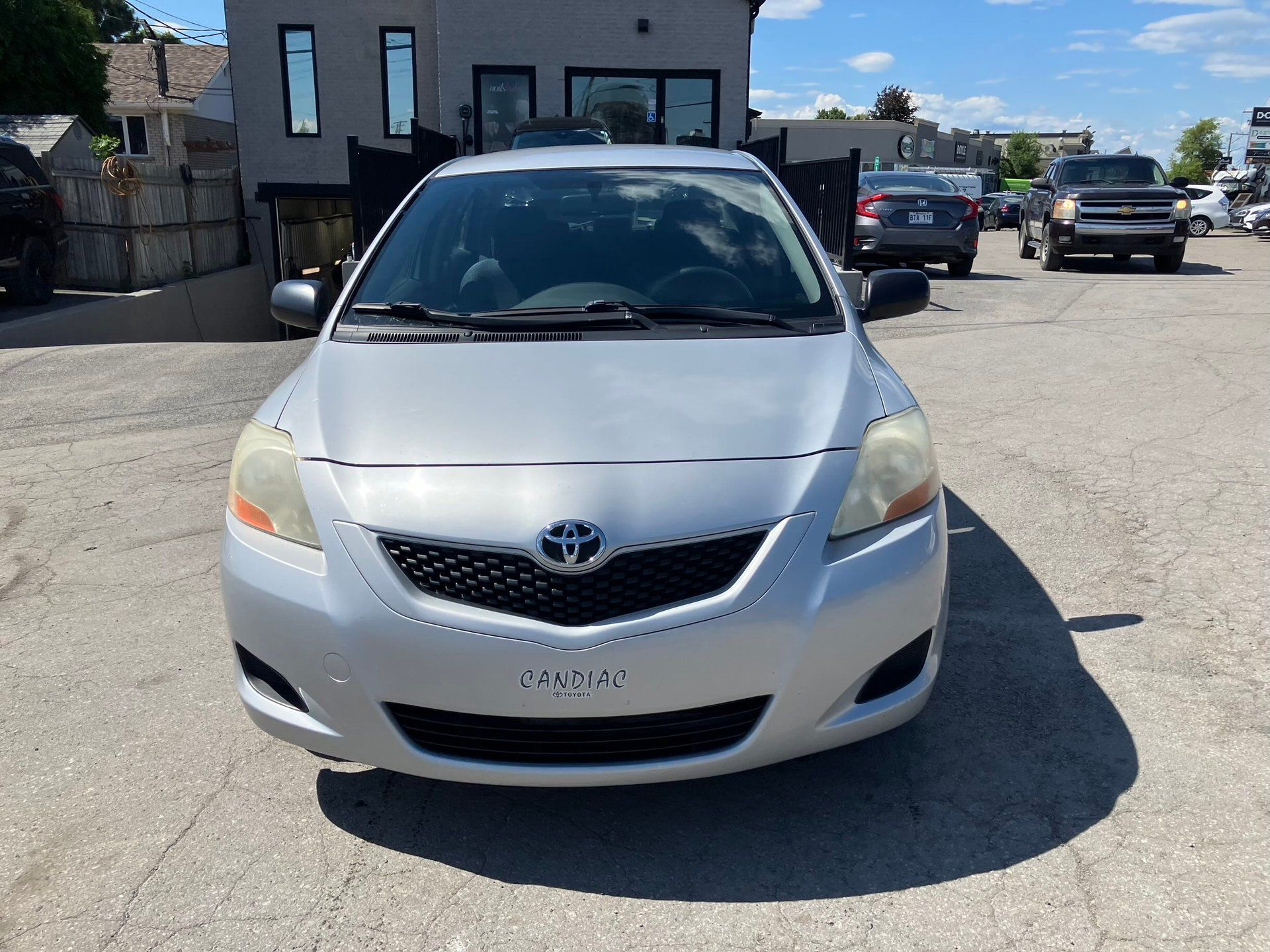 Toyota Yaris 2009 - Image 2