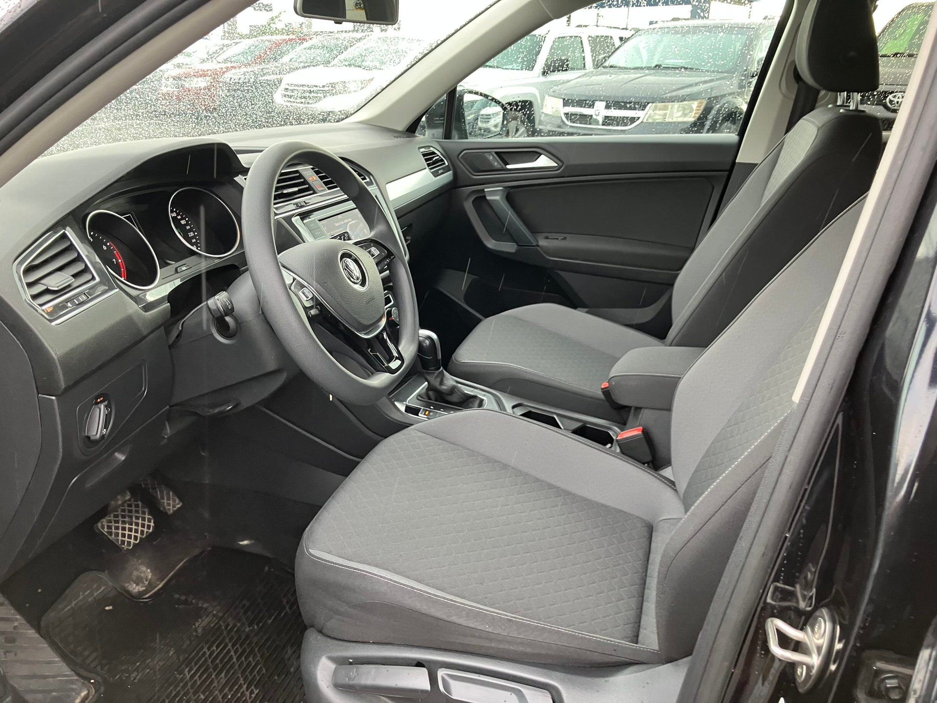 Volkswagen Tiguan 2019 - Image 11