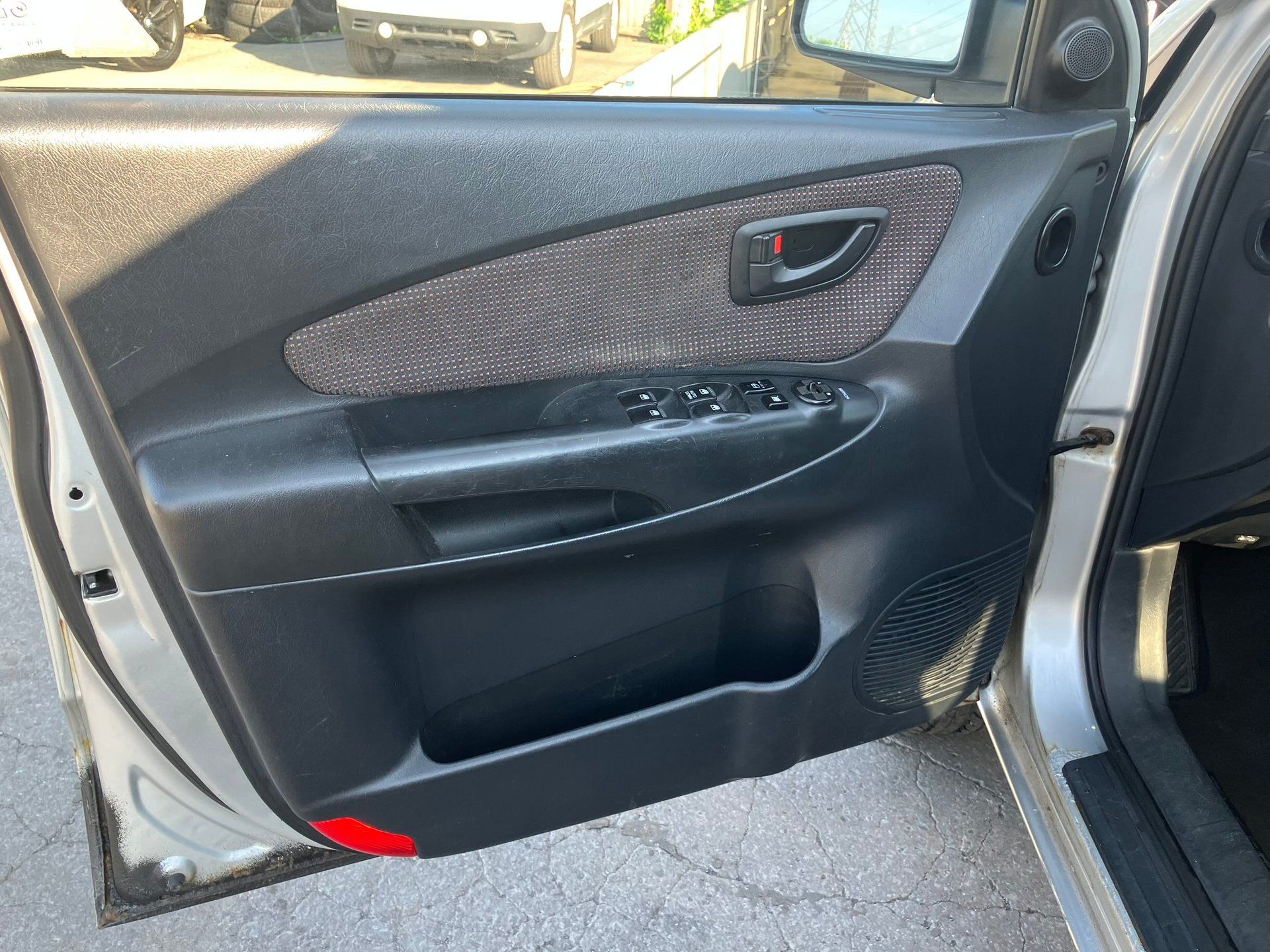Hyundai Tucson 2007 - Image 10
