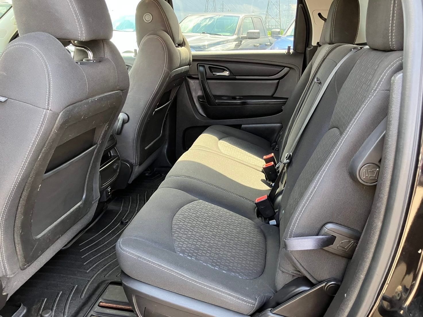GMC Acadia 2016 - Image 12