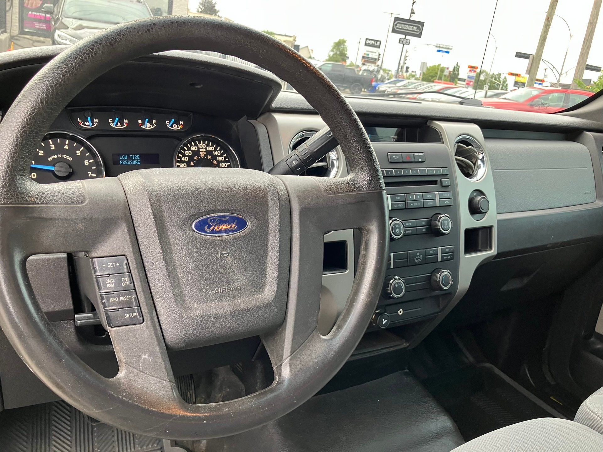 Ford F-150 2012 - Image 12 