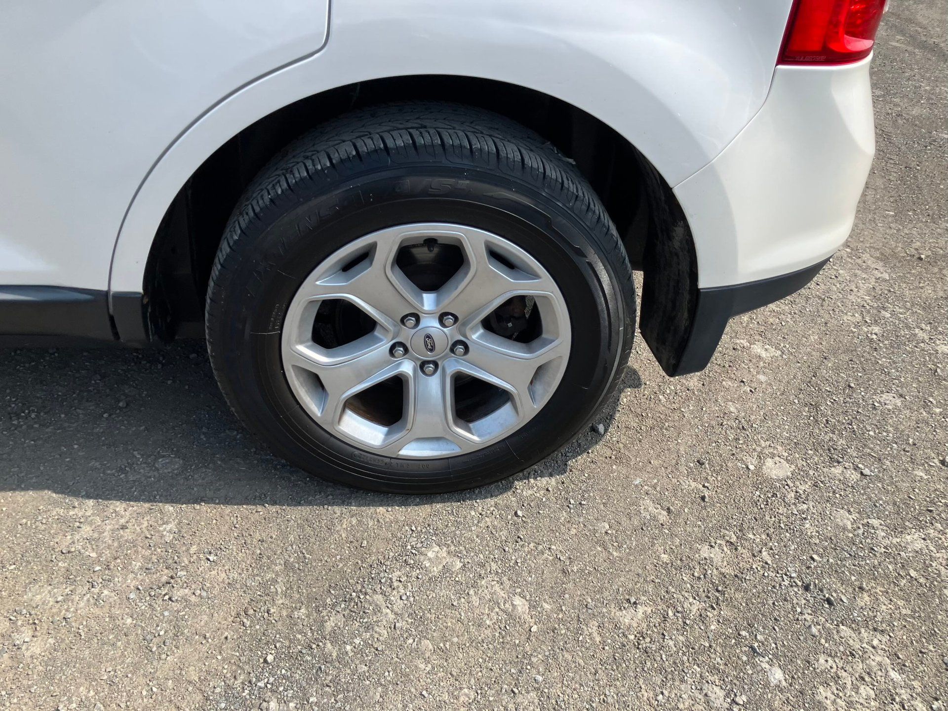 Ford Edge 2011 - Image 9