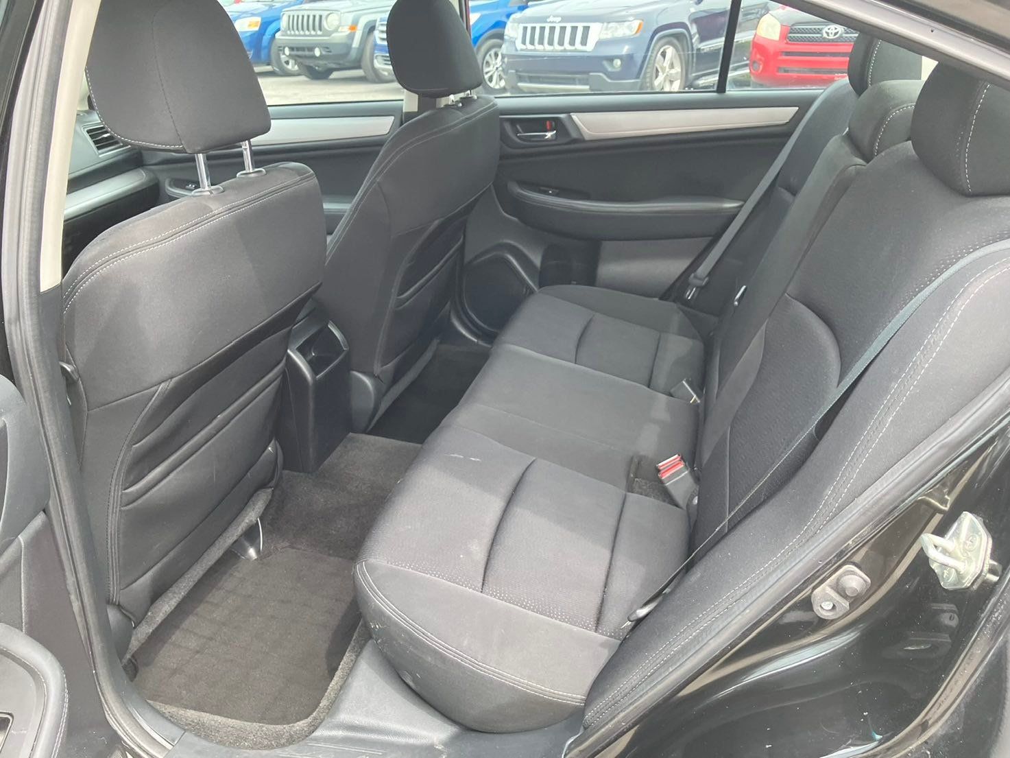 Subaru Legacy 2015 - Image 14
