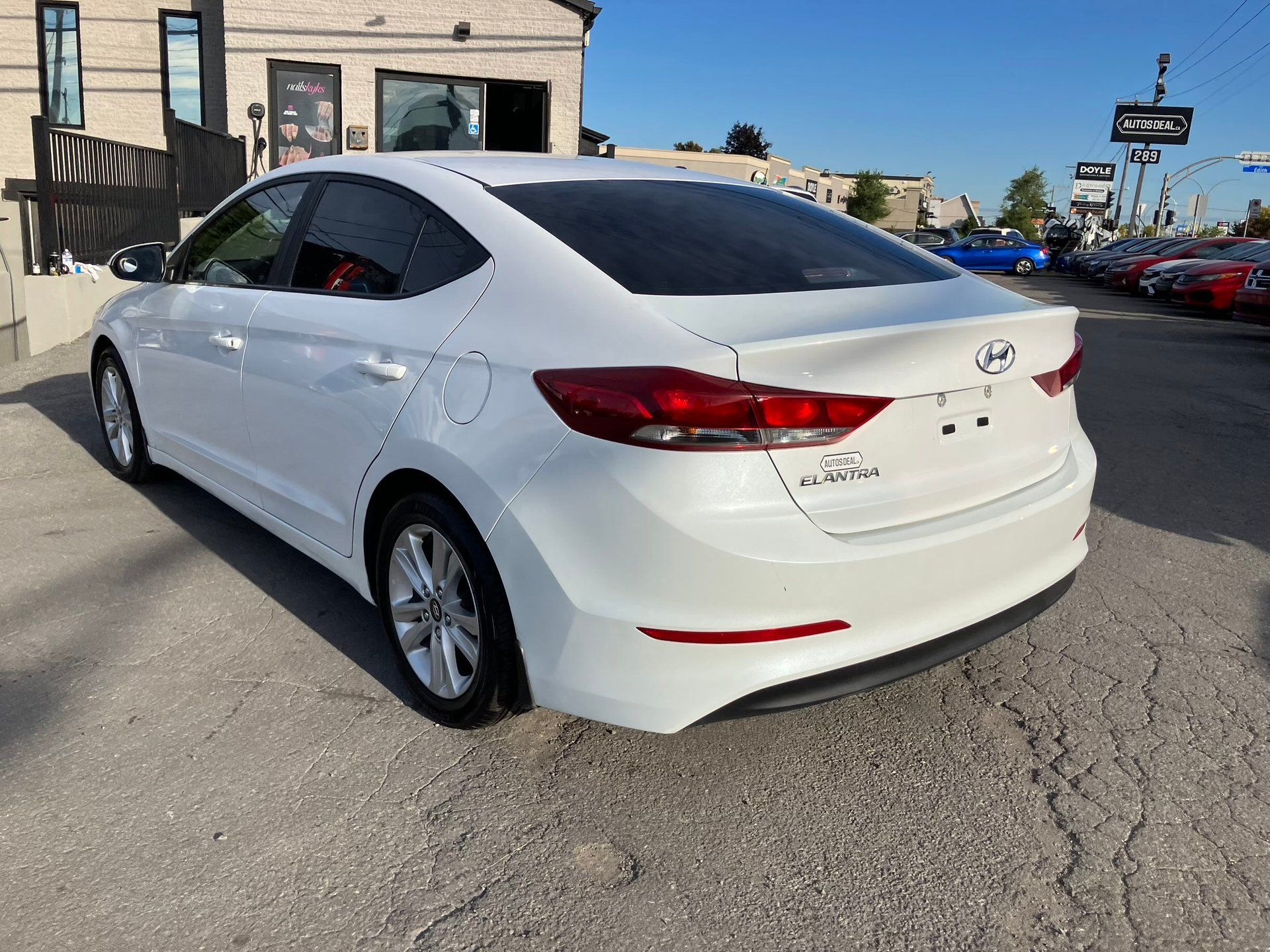 Hyundai Elantra 2017 - Image 6 