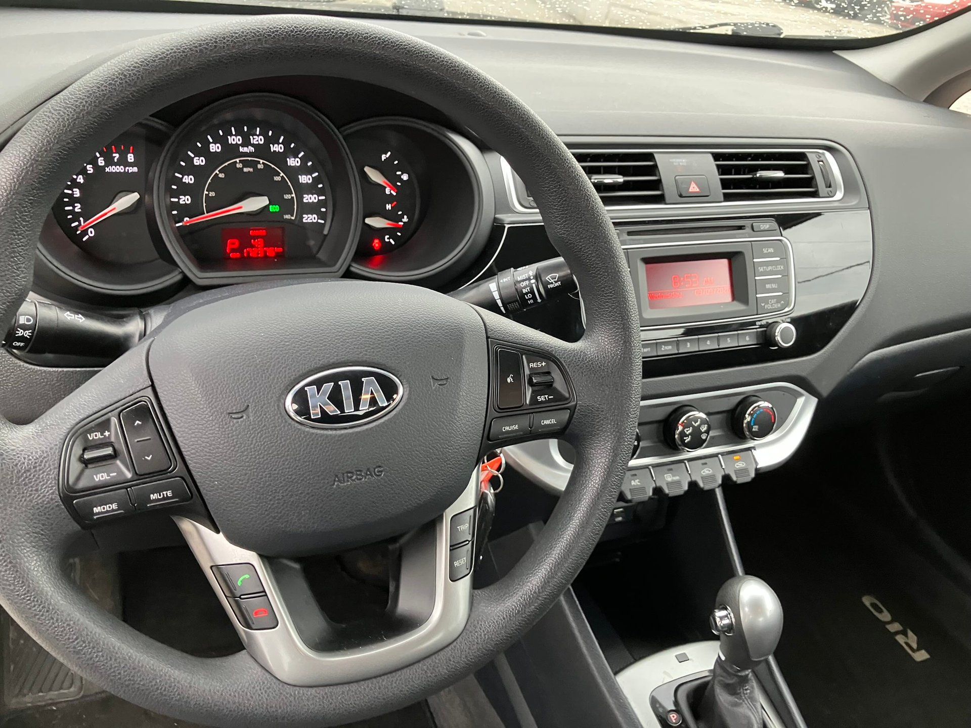 Kia Rio 2016 - Image 11 