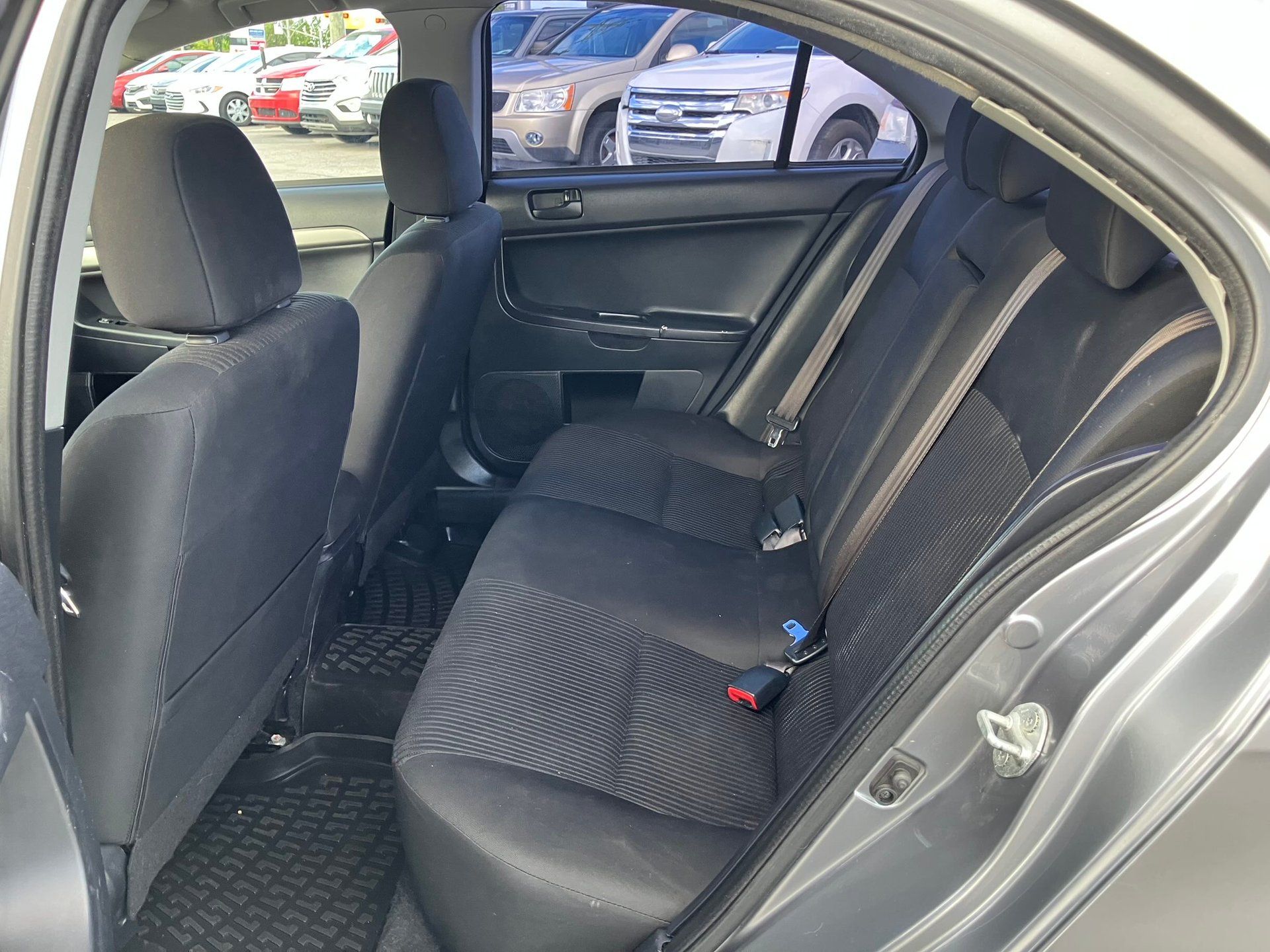 Mitsubishi Lancer 2015 - Image 12 