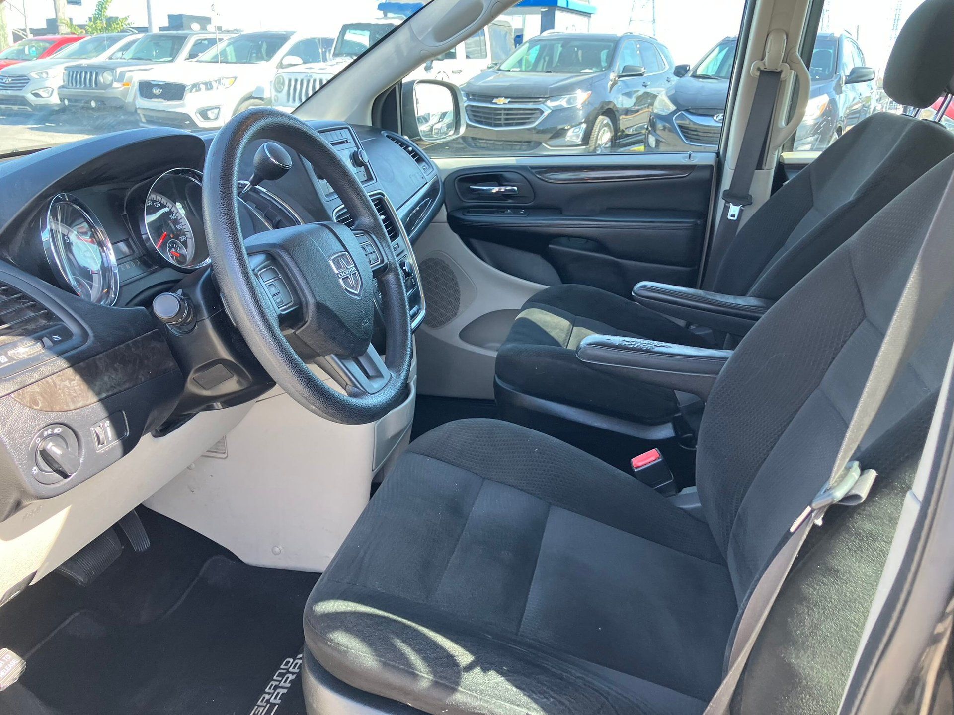 Dodge Grand Caravan 2016 - Image 10 