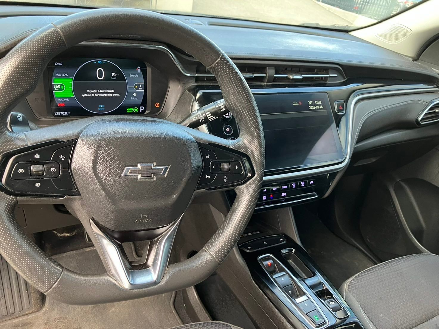 Chevrolet Bolt EUV 2023 - Image 11 