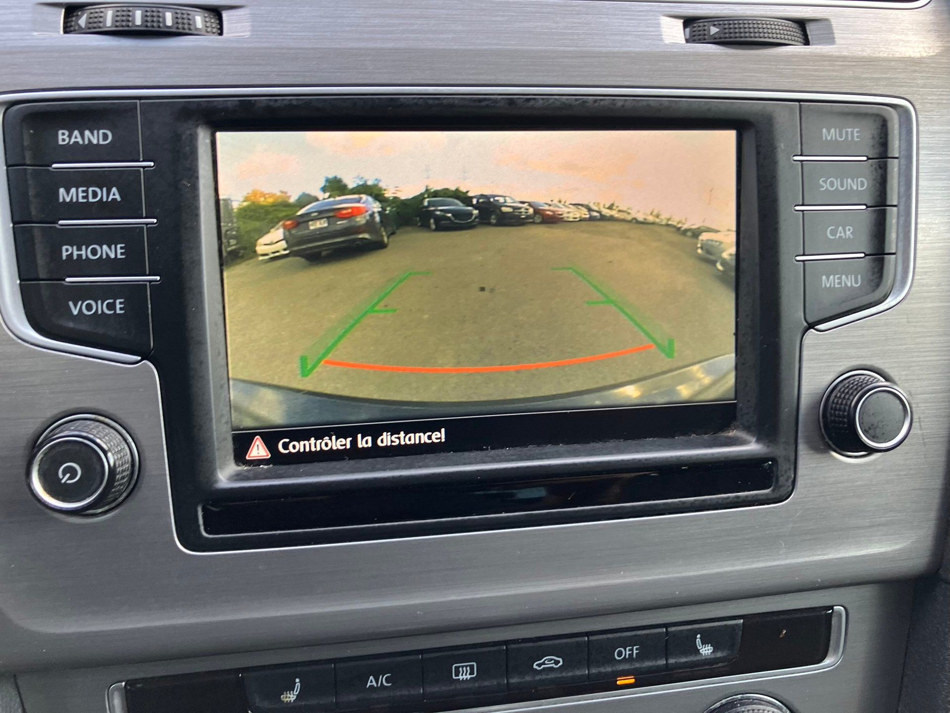 Volkswagen Golf 2016 - Image 12 