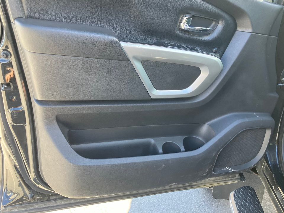 Nissan TITAN XD 2016 - Image 11