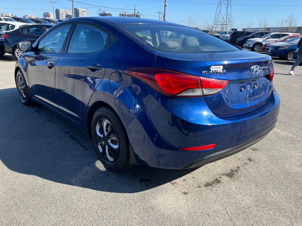 Hyundai Elantra 2016 - Image 7
