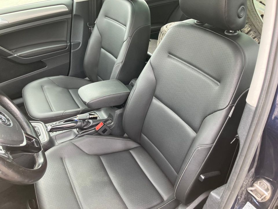 Volkswagen Golf SportWagen 2017 - Image 12