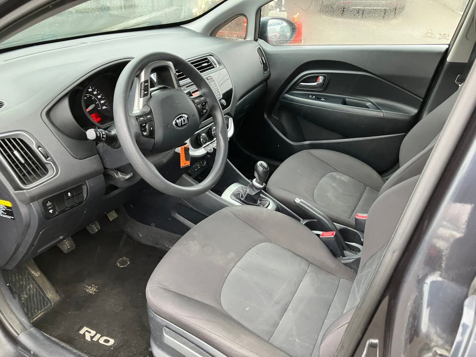 Kia Rio 2016 - Image 11