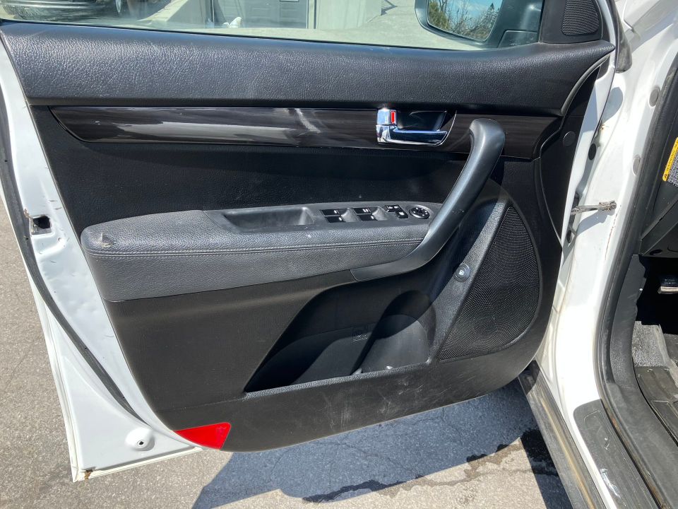 KIA Sorento 2012 - Image 10