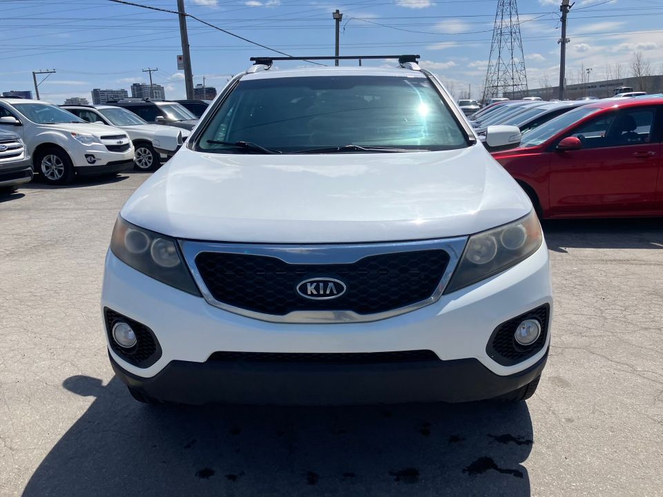 KIA Sorento 2012 - Image 2