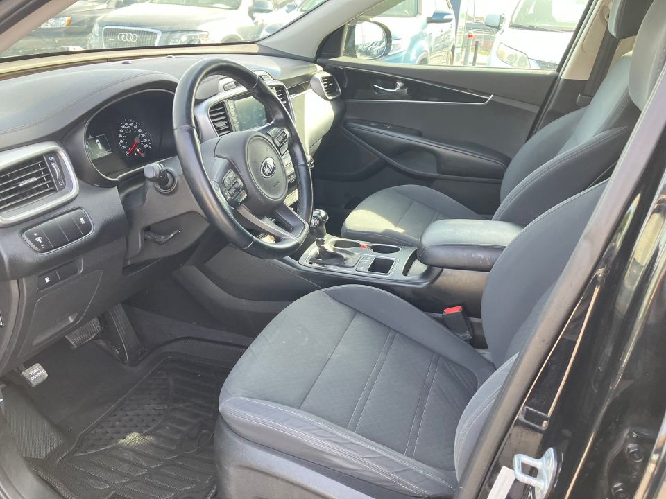Kia Sorento 2017 - Image 10