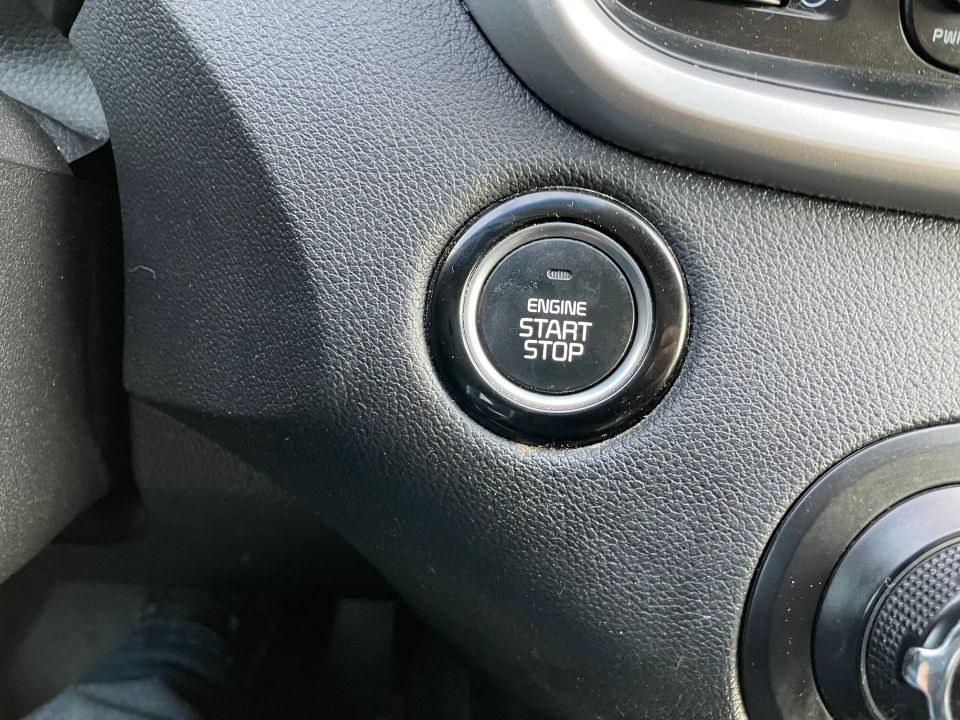Kia Sorento 2017 - Image 15