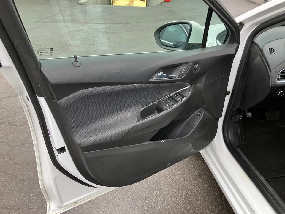 Chevrolet Cruze 2019 - Image 10
