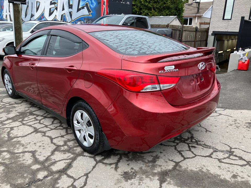 Hyundai Elantra 2013 - Image 7