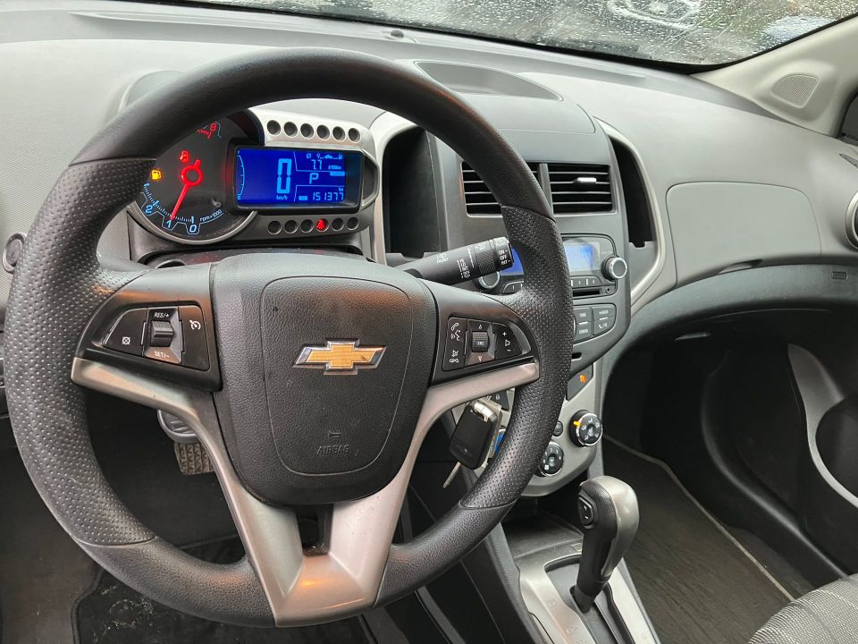 Chevrolet Sonic 2012 - Image 12