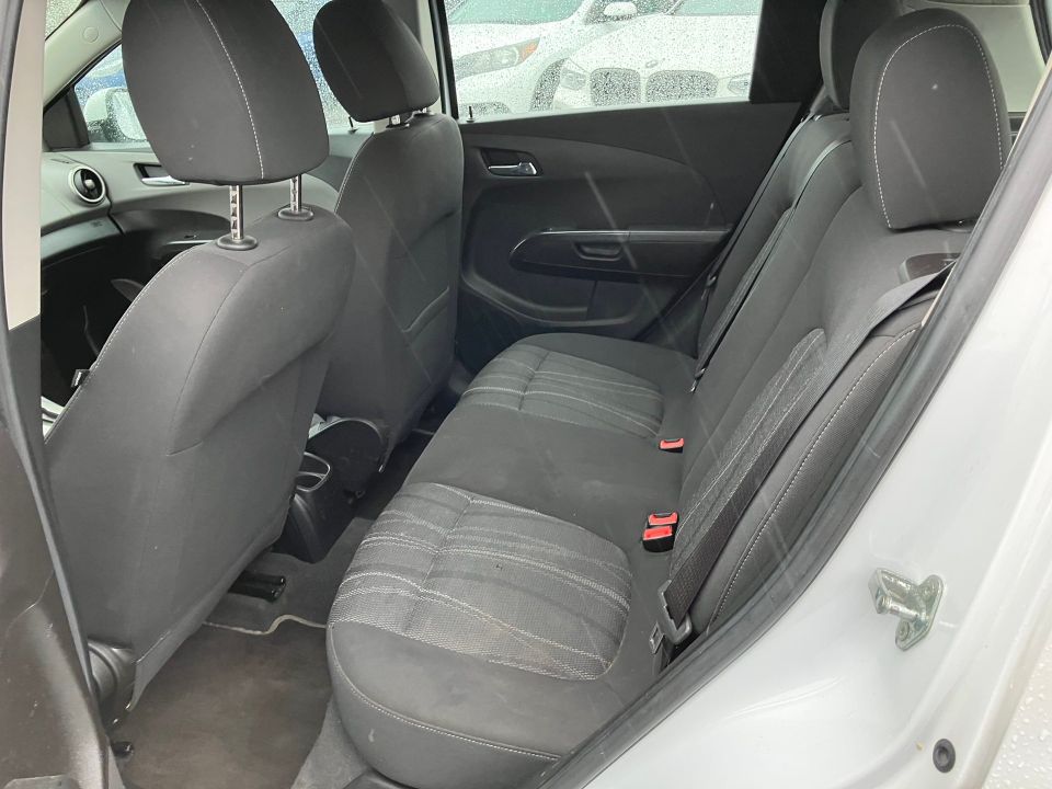 Chevrolet Sonic 2012 - Image 13