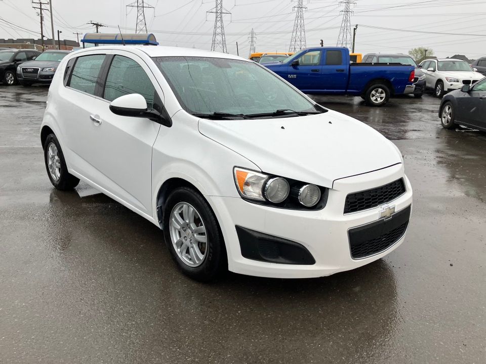 Chevrolet Sonic 2012 - Image 3