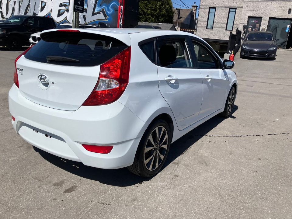 Hyundai Accent 2016 - Image 4