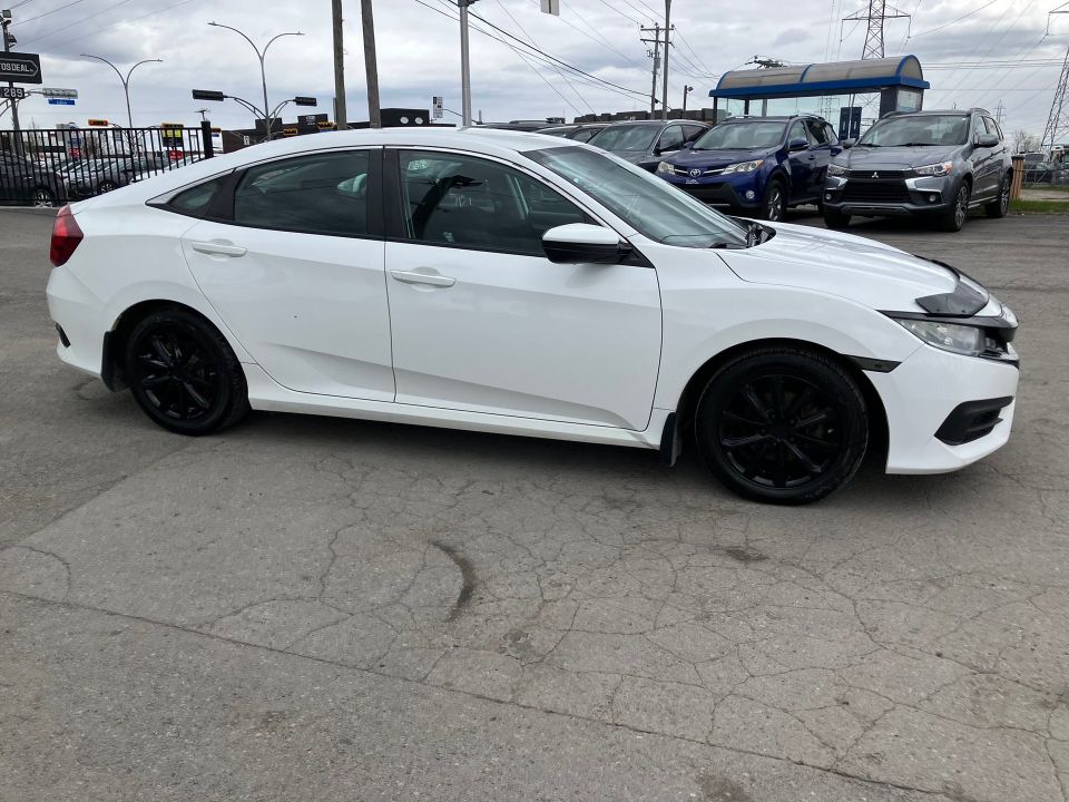Honda Civic 2016 - Image 4