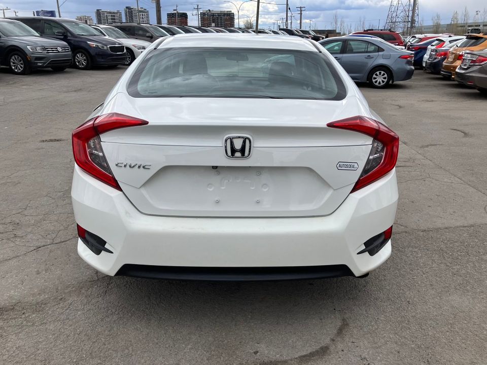 Honda Civic 2016 - Image 6