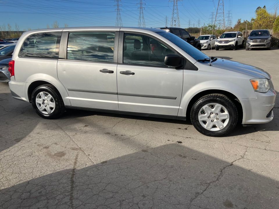 Dodge Grand Caravan 2012 - Image 4
