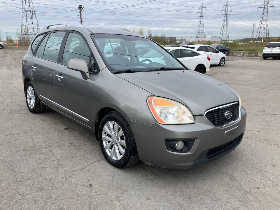 Kia Rondo 2011 - Image 3
