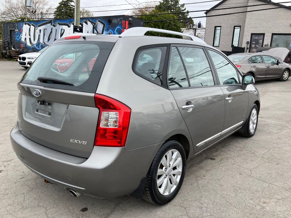 Kia Rondo 2011 - Image 5