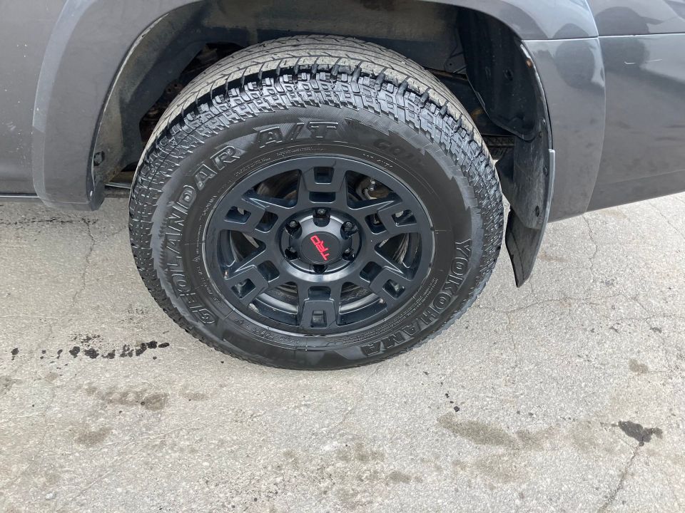Toyota 4Runner 2016 - Image 9