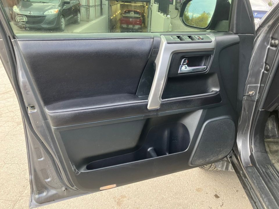 Toyota 4Runner 2016 - Image 11